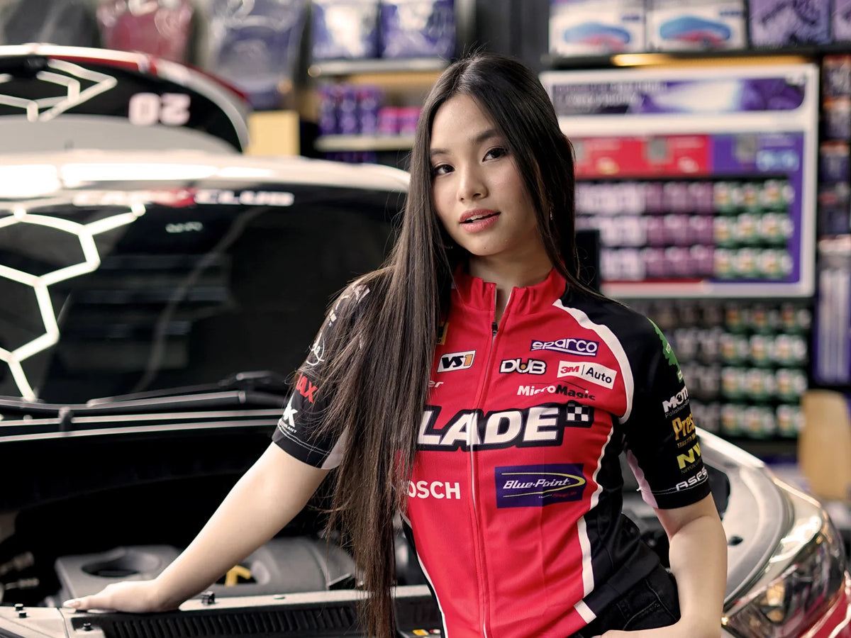 Servicing at selected branches — oil, batteries, tyres
